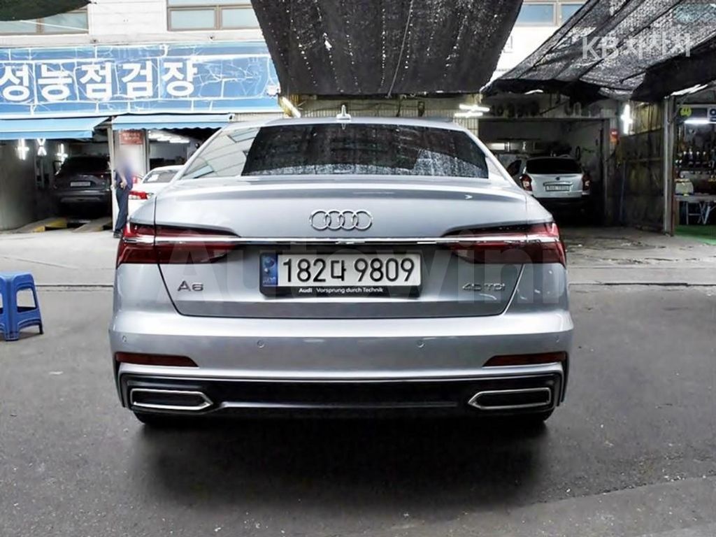 Audi A6(C8) 40 TDI Premium — снимка 3