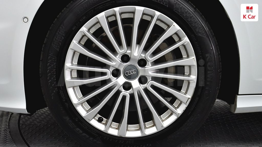 Audi A6 Gasoline 2WD — снимка 6