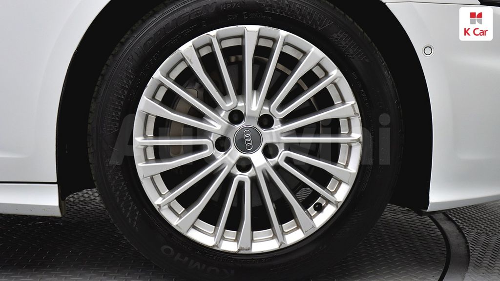 Audi A6 Gasoline 2WD — снимка 3