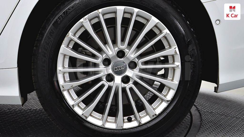 Audi A6 Gasoline 2WD — снимка 5