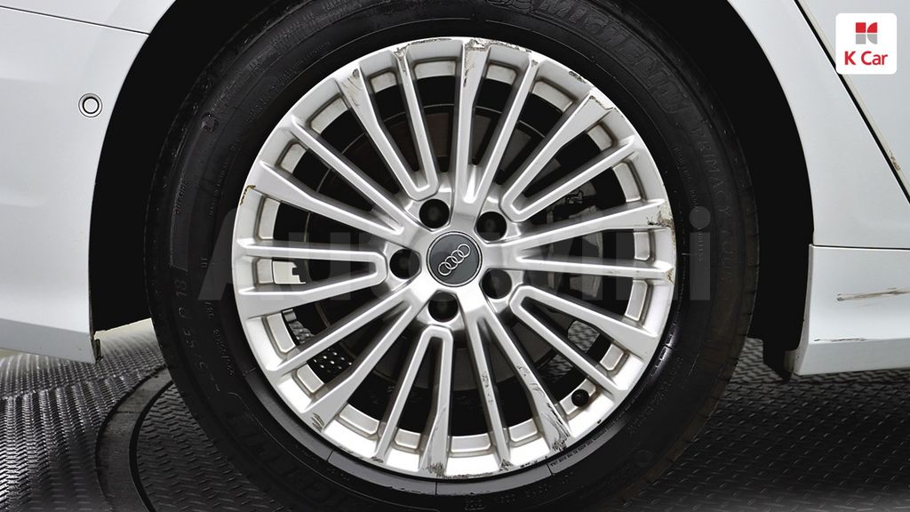 Audi A6 Gasoline 2WD — снимка 4
