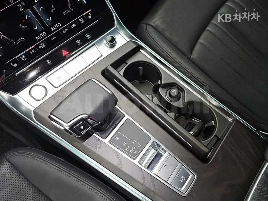 Audi A6(C8) 40 TDI Quattro Premium — снимка 8