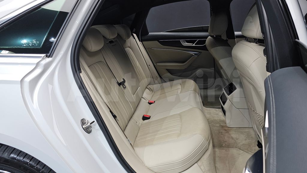 Audi A6(C8) 45 TDI Quattro Premium — снимка 12