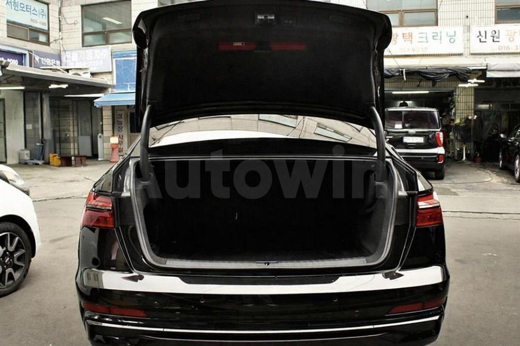 Audi A6(C8) 40 TDI Basic — снимка 18