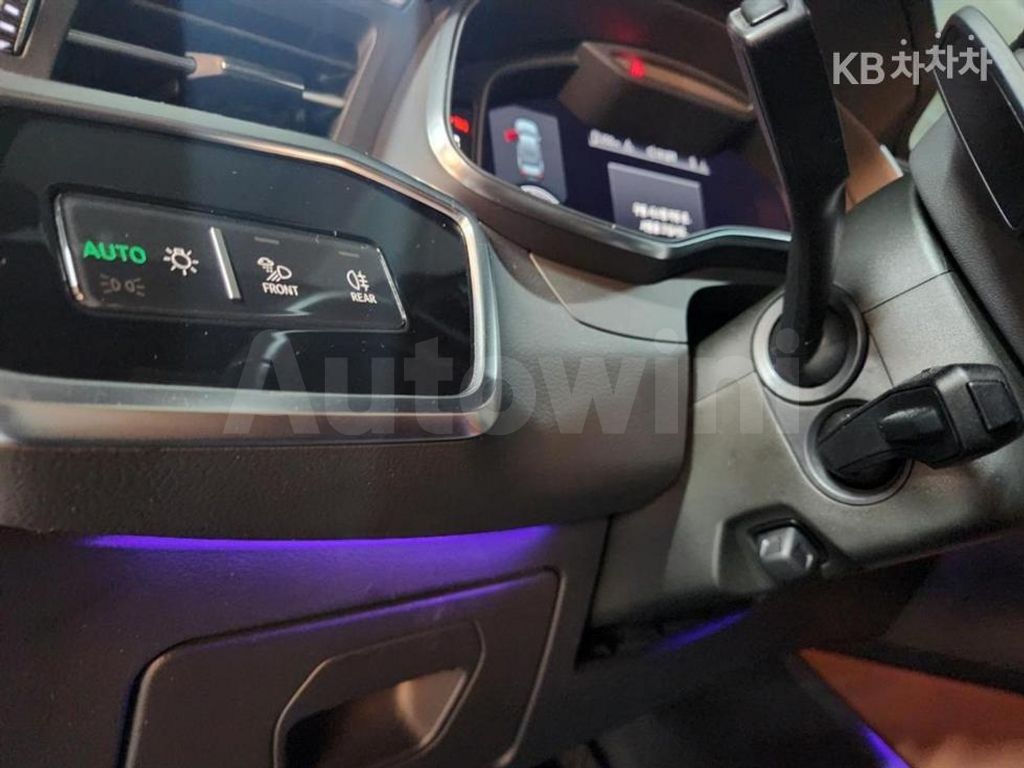 Audi A6(C8) 45 TFSI Quattro Premium — снимка 17