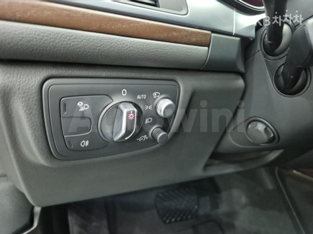 Audi A6 40 TDI Quattro C7(15~) — снимка 13