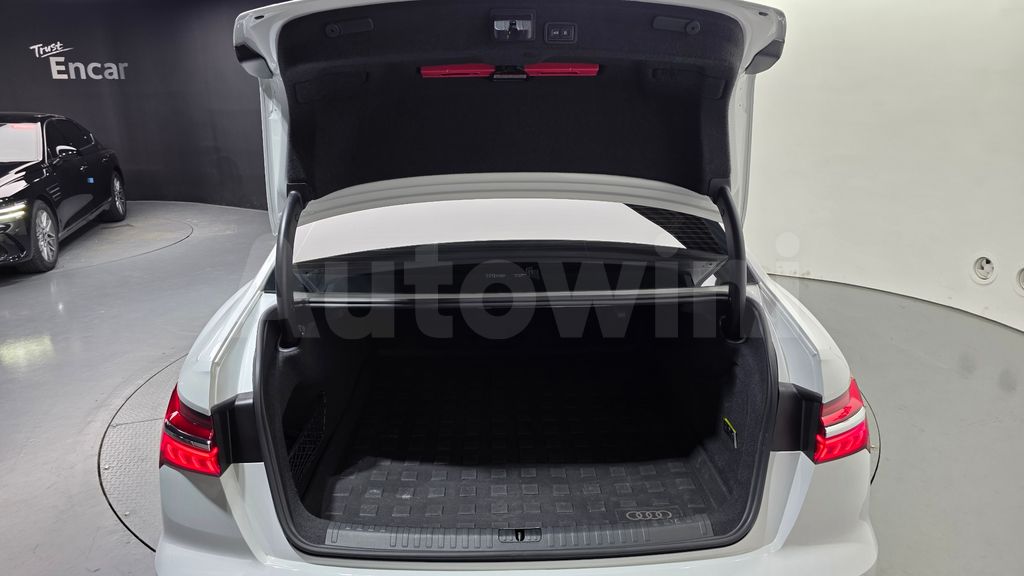 Audi A6(C8) 40 TDI Quattro Premium — снимка 20
