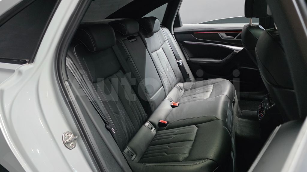 Audi A6(C8) 50 TDI Quattro Premium — снимка 11