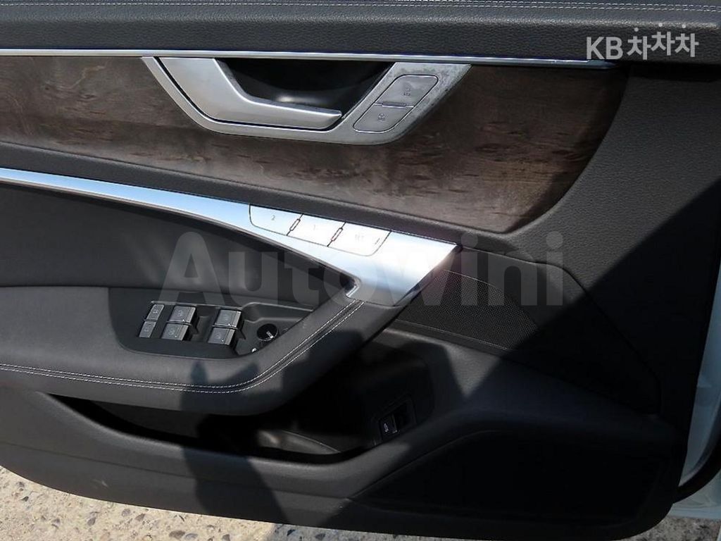 Audi A6(C8) 45 TDI Quattro Premium — снимка 12