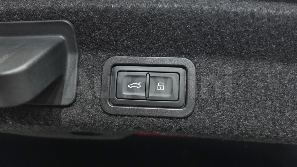 Audi A6(C8) 40 TDI Quattro Premium — снимка 18