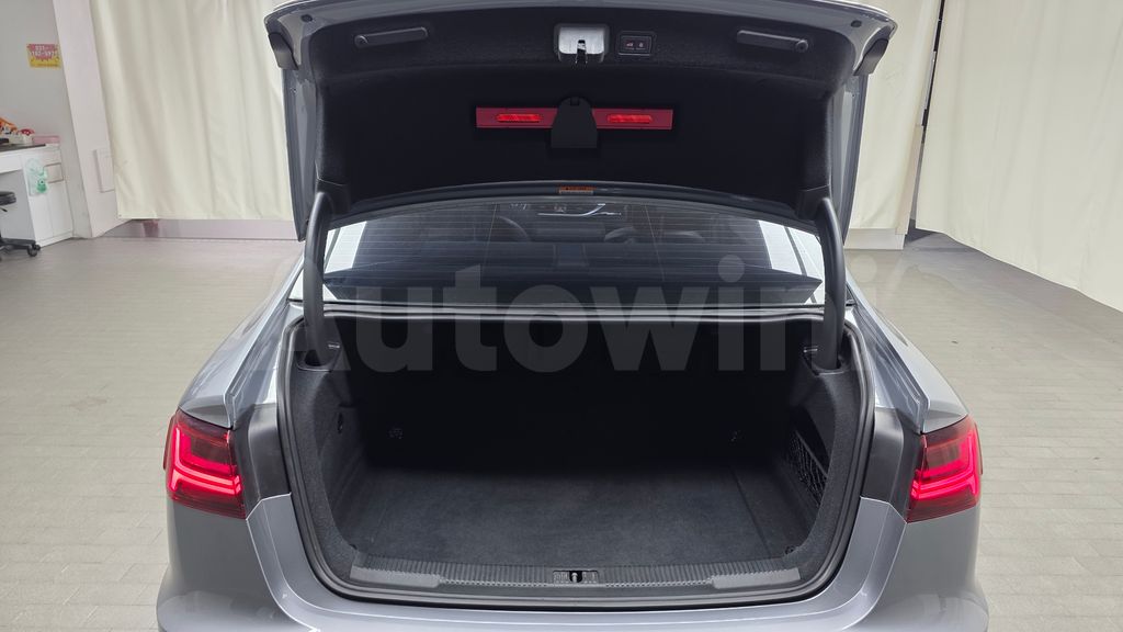 Audi New A6 40 TFSI Quattro Sport C7 — снимка 19