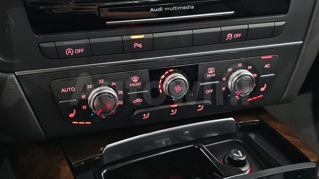 Audi New A6 3.0 TFSI Quattro C7 — снимка 19