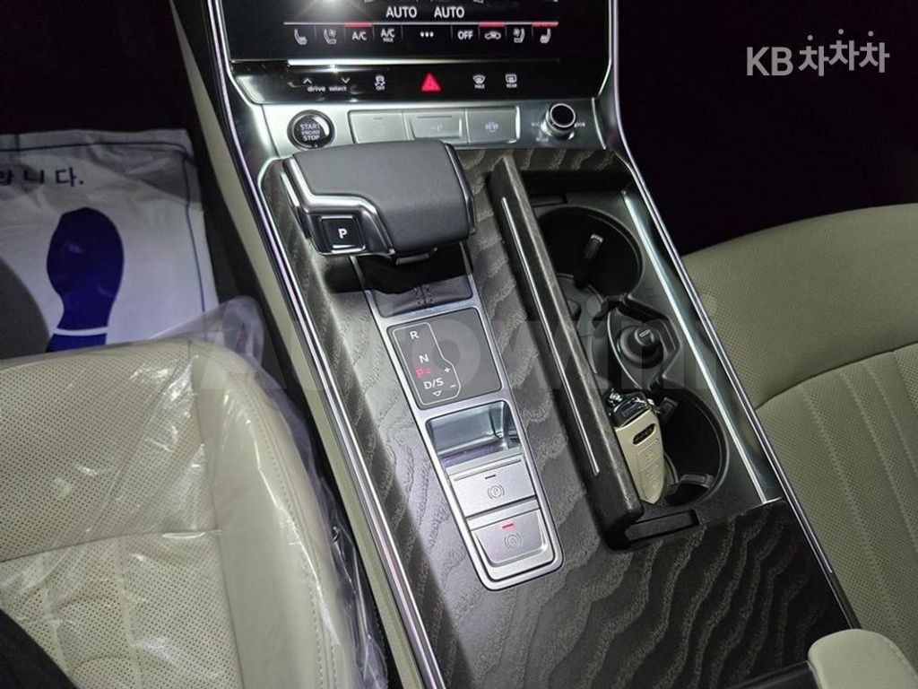 Audi A6(C8) 45 TFSI Quattro Premium — снимка 11