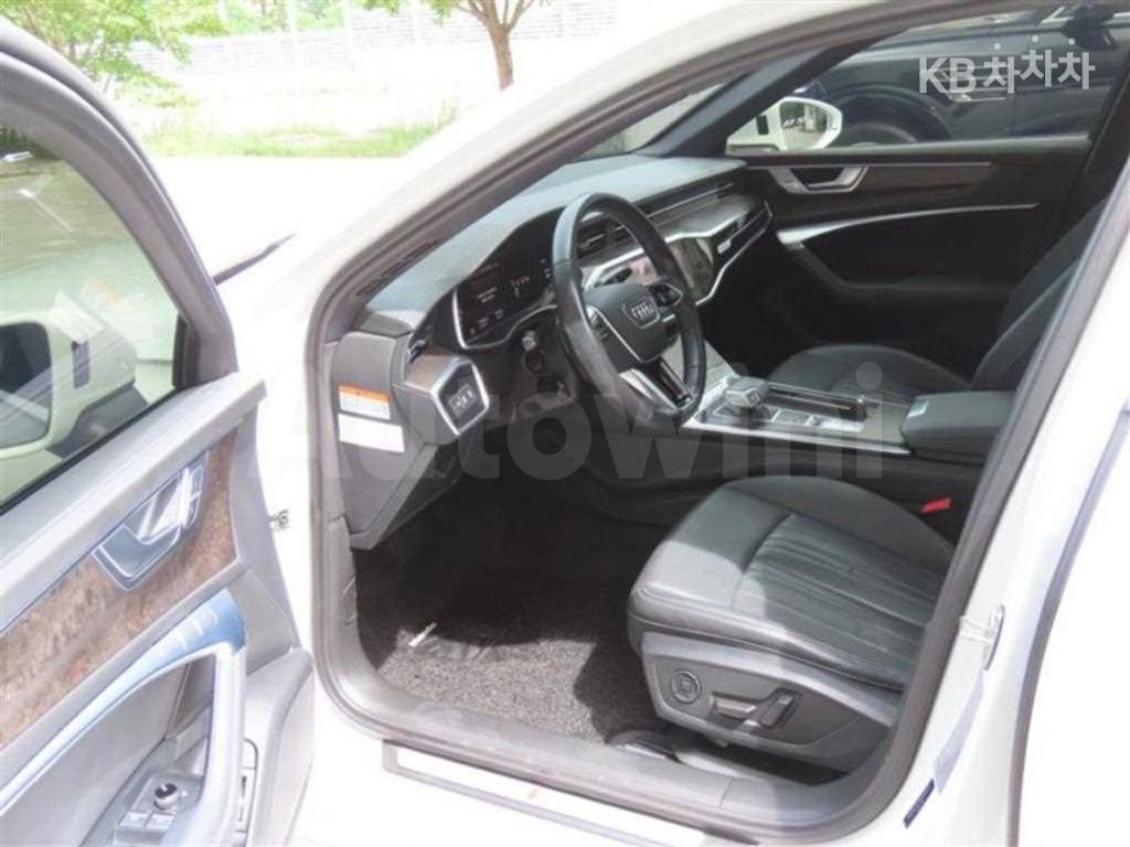 Audi A6(C8) 45 TDI Quattro Premium — снимка 13