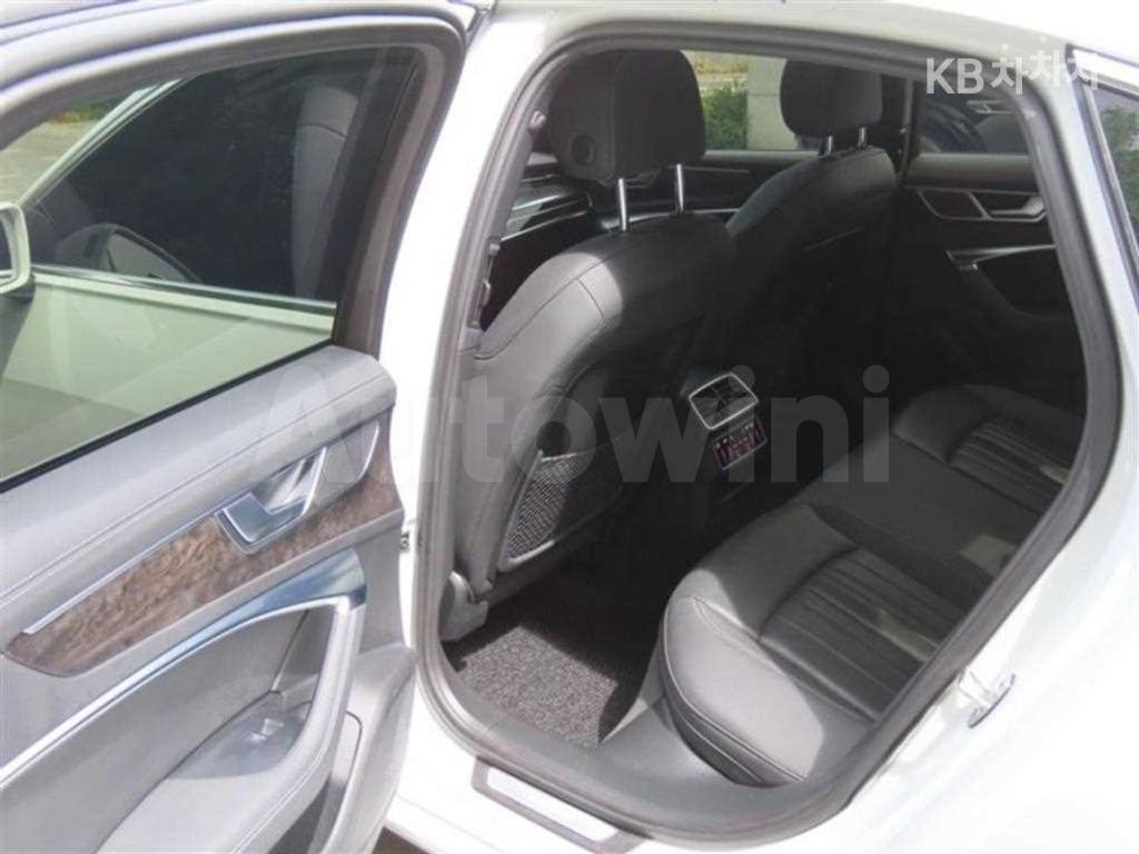 Audi A6(C8) 45 TDI Quattro Premium — снимка 14