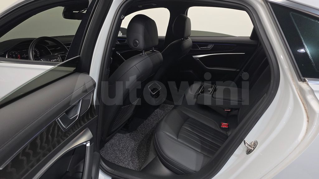 Audi A6(C8) 40 TDI Premium — снимка 12