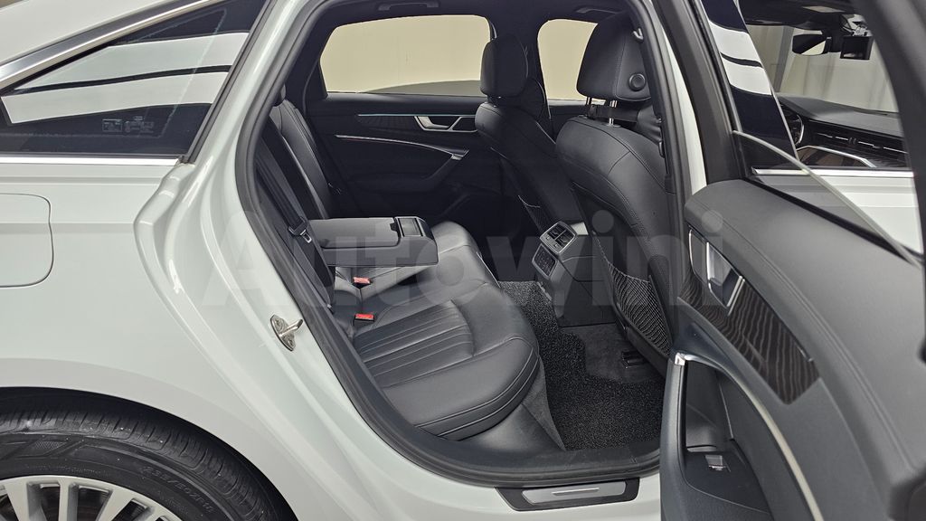 Audi A6(C8) 45 TFSI Premium — снимка 11