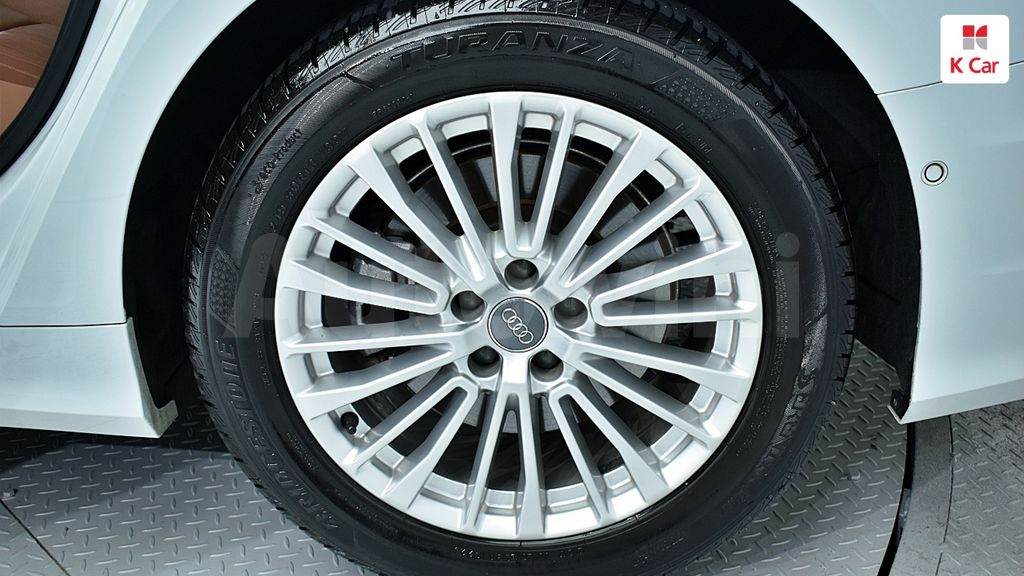 Audi A6 Gasoline 4WD — снимка 3