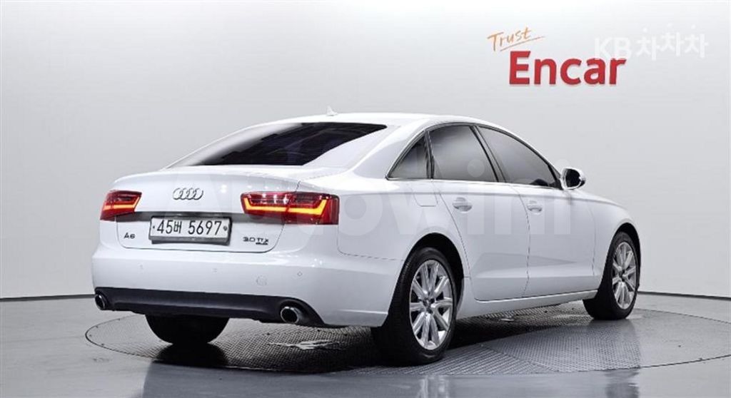Audi A6 3.0 TDI Quattro C6 — снимка 3