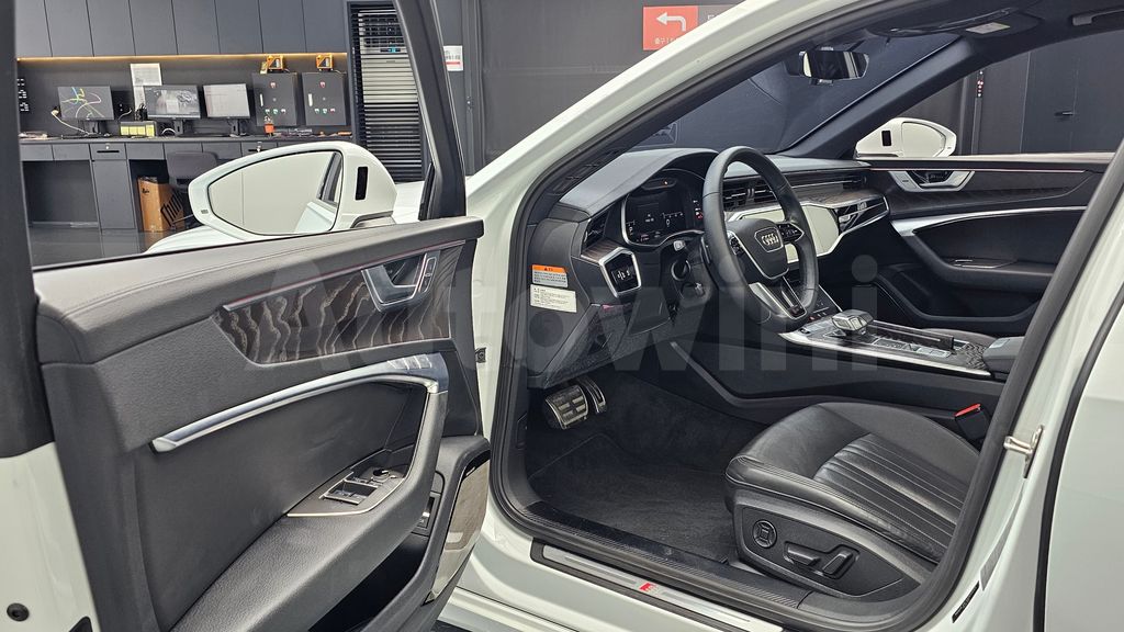 Audi A6(C8) 45 TFSI Premium — снимка 9
