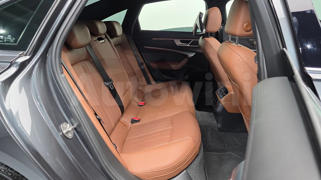 Audi A6(C8) 40 TDI Premium — снимка 12