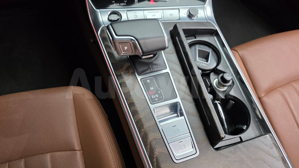 Audi A6(C8) 40 TDI Premium — снимка 9
