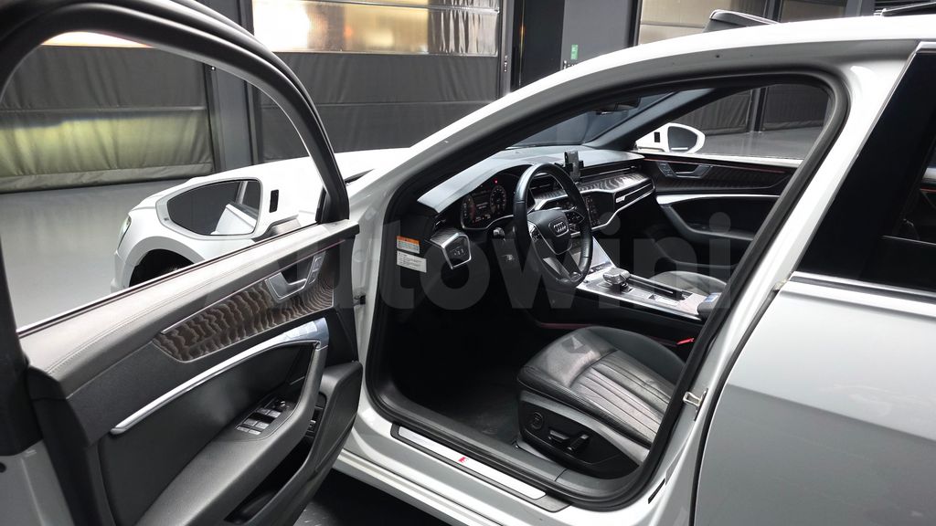 Audi A6(C8) 40 TDI Quattro Premium — снимка 10