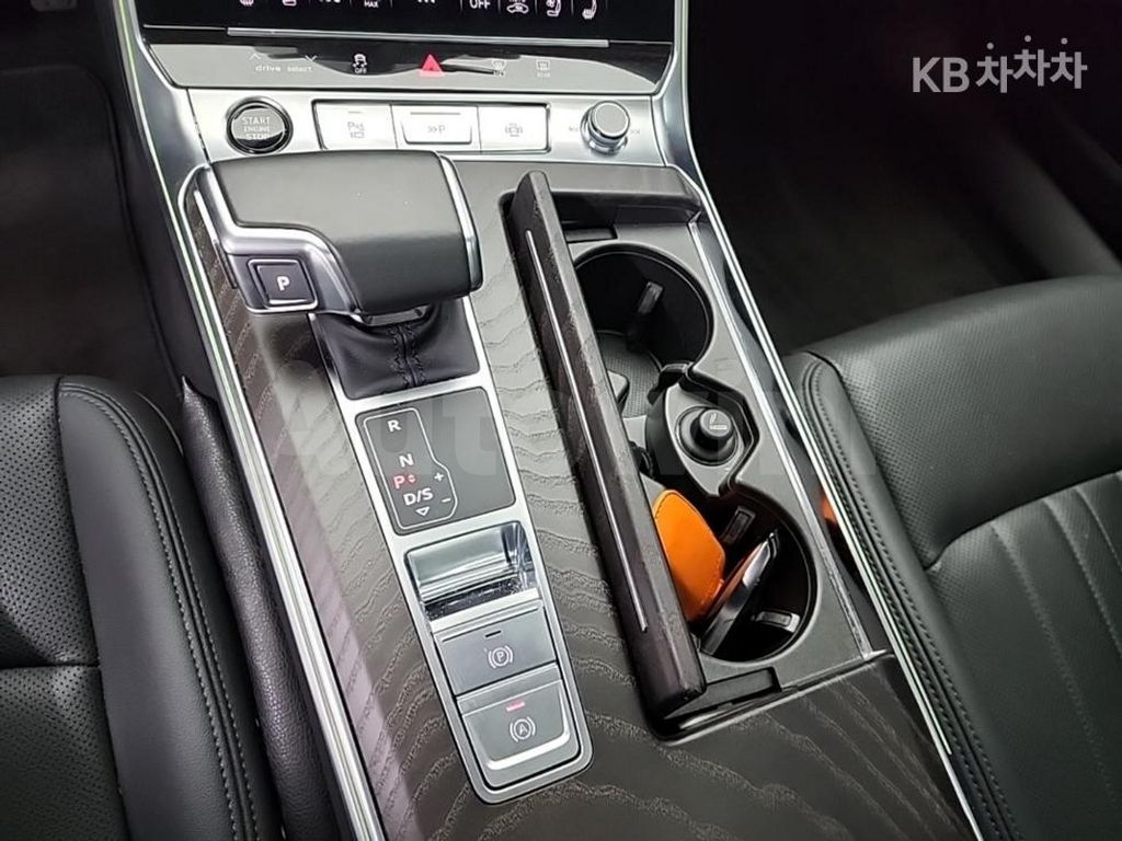 Audi A6(C8) 45 TFSI Premium — снимка 8