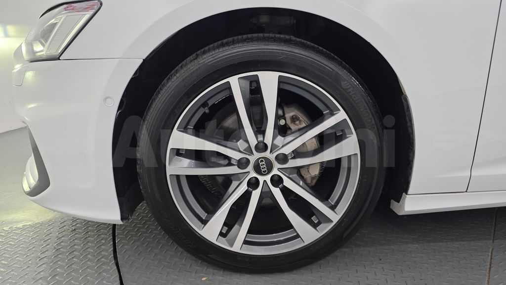 Audi A6(C8) 40 TDI Premium — снимка 5