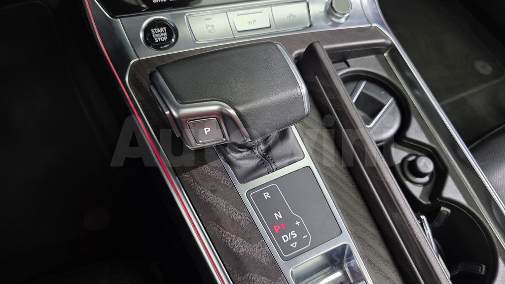 Audi A6(C8) 40 TDI Premium — снимка 9