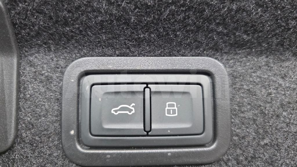 Audi A6(C8) 40 TDI Premium — снимка 16