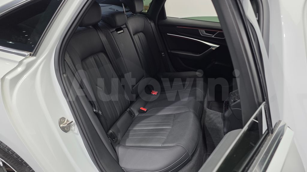 Audi A6(C8) 40 TDI Premium — снимка 12