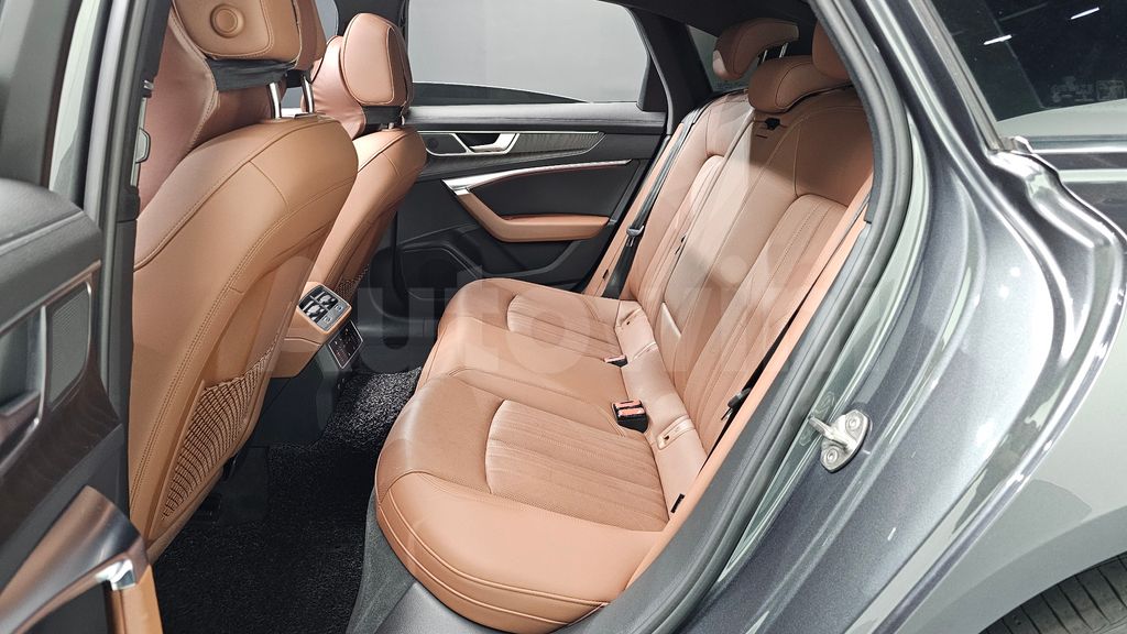 Audi A6(C8) 40 TDI Premium — снимка 11