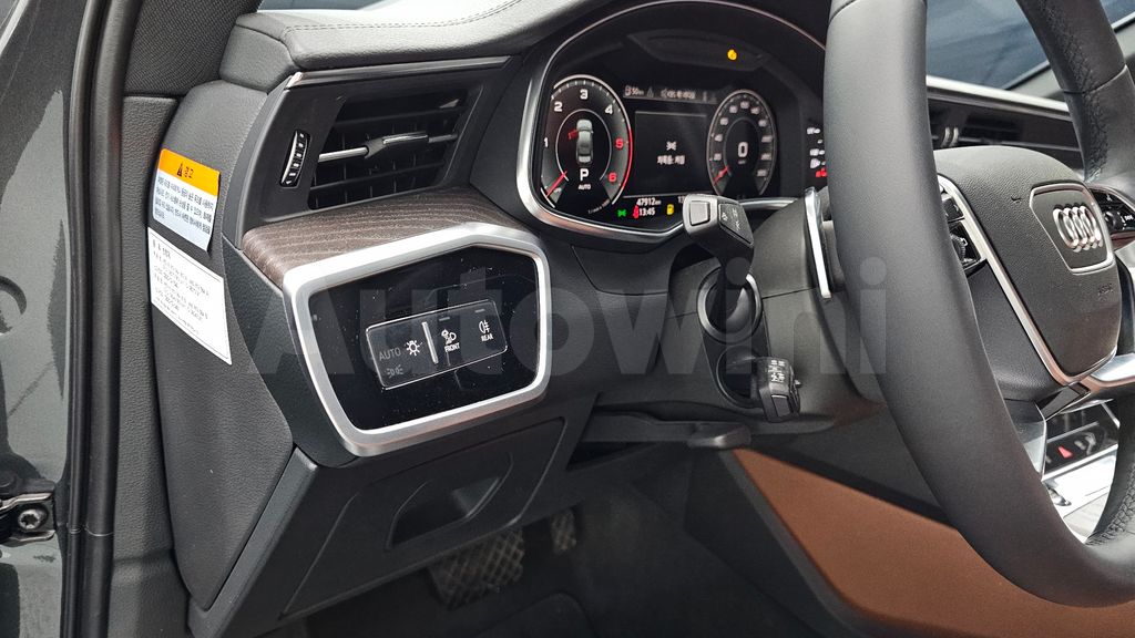 Audi A6(C8) 40 TDI Premium — снимка 18