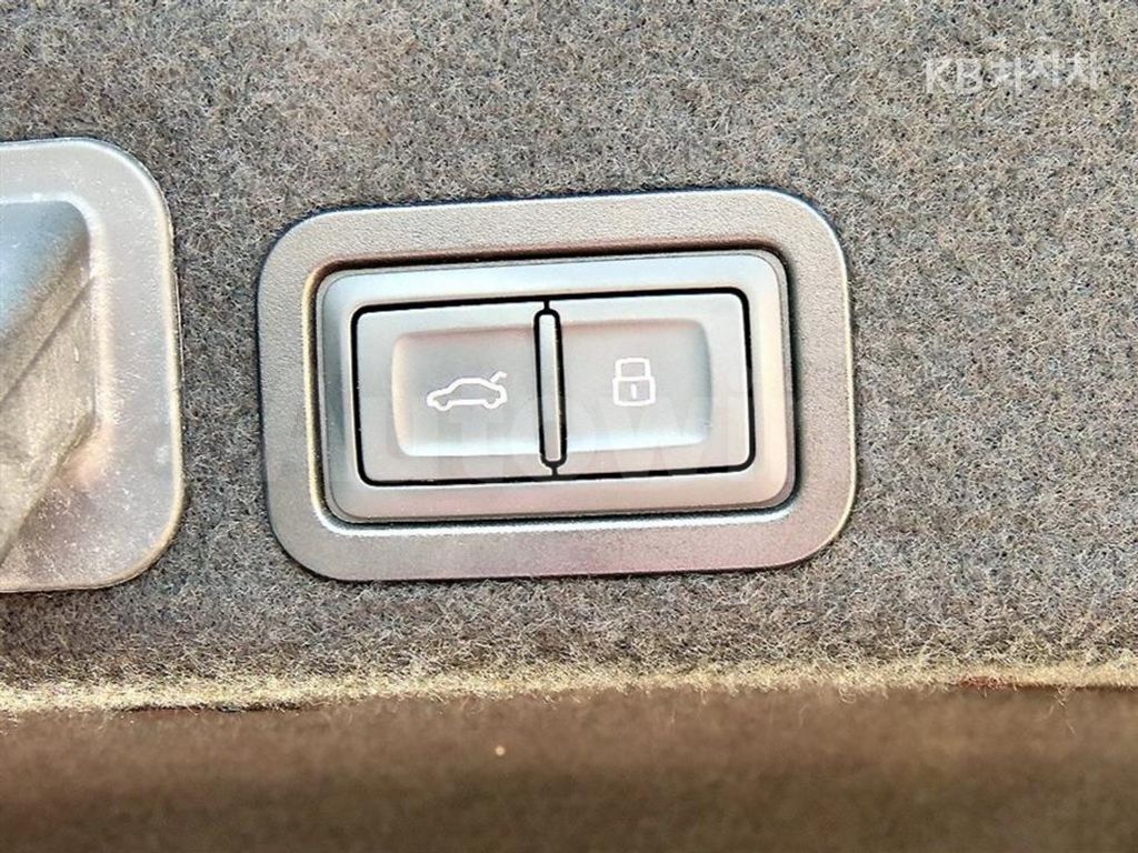 Audi A6 50 TFSI Quattro Sports C7(15~) — снимка 17