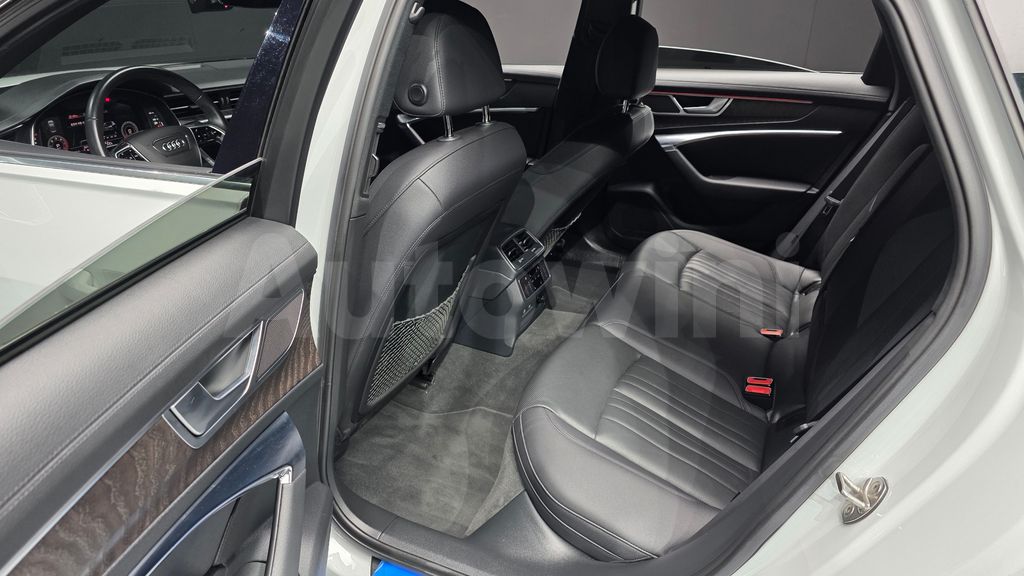 Audi A6(C8) 40 TDI Premium — снимка 11