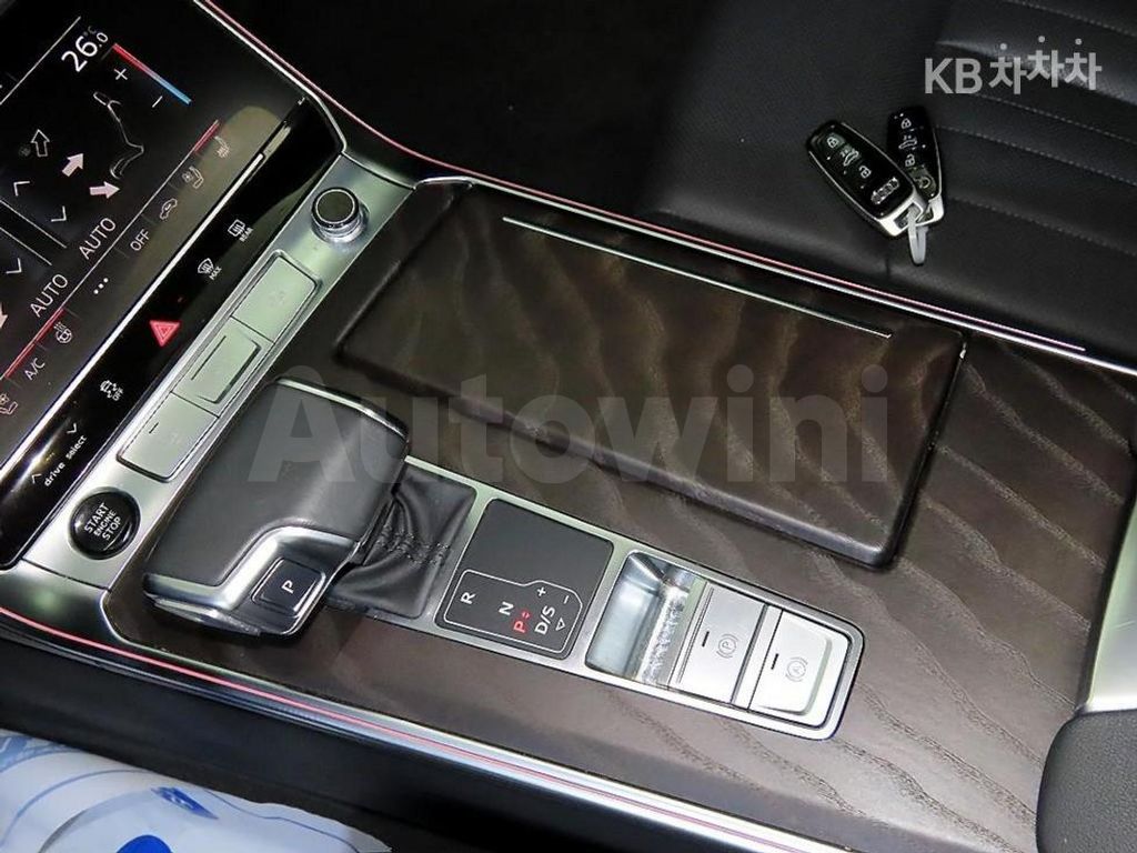 Audi A6(C8) 45 TFSI Quattro Premium — снимка 12