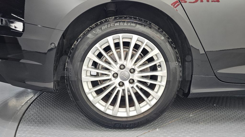 Audi A6(C8) 40 TDI Premium — снимка 5