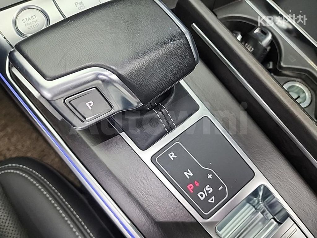 Audi A6(C8) 45 TDI Quattro Premium — снимка 8