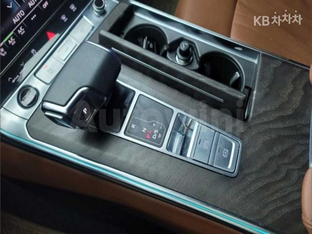 Audi A6(C8) 40 TDI Quattro Premium — снимка 11