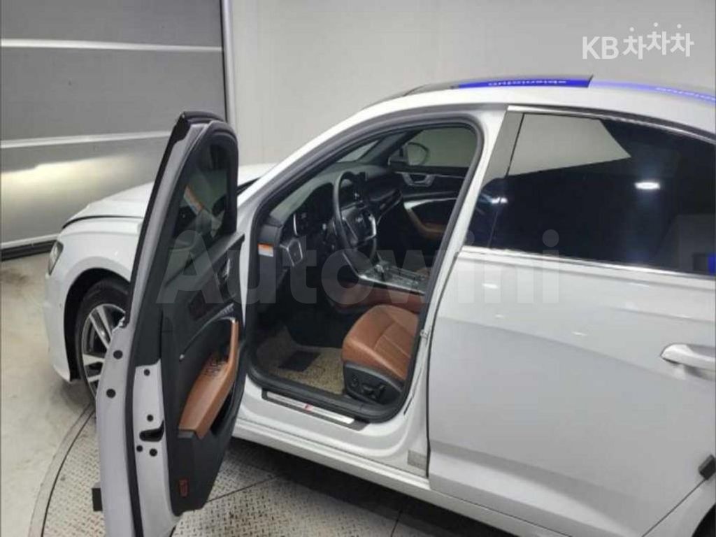 Audi A6(C8) 40 TDI Quattro Premium — снимка 19