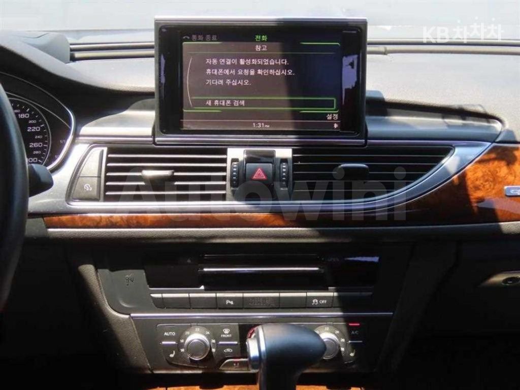 Audi A6 2.0 TFSI Quattro Quattro Dynamic C7(13Y~) — снимка 9