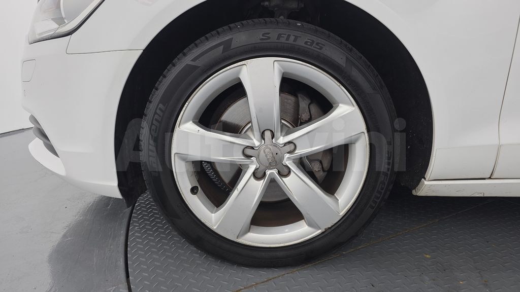 Audi New A6 2.0 TDI Dynamic C7 — снимка 5