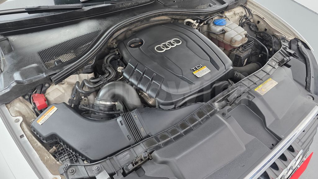 Audi New A6 2.0 TDI Dynamic C7 — снимка 6
