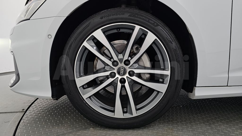 Audi A6(C8) 40 TDI Premium — снимка 4