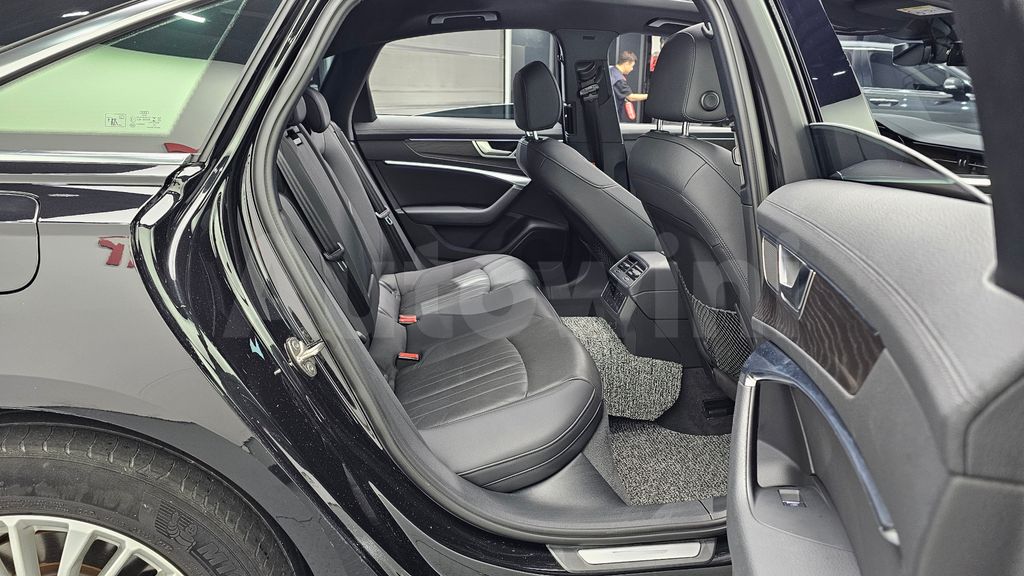 Audi A6(C8) 45 TFSI Premium — снимка 12