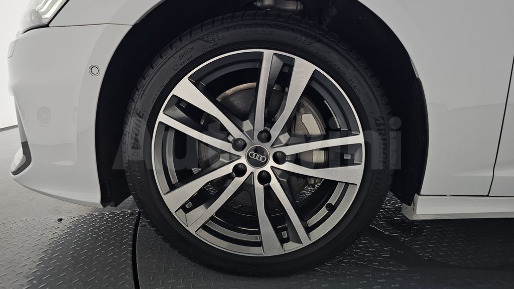 Audi A6(C8) 45 TFSI Premium — снимка 5