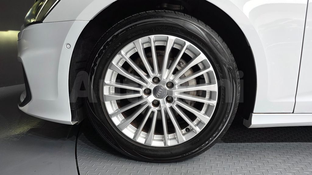 Audi A6(C8) 40 TDI Premium — снимка 5