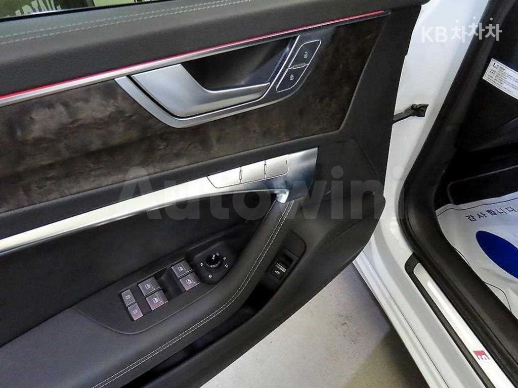 Audi A6(C8) 45 TDI Quattro Premium — снимка 13
