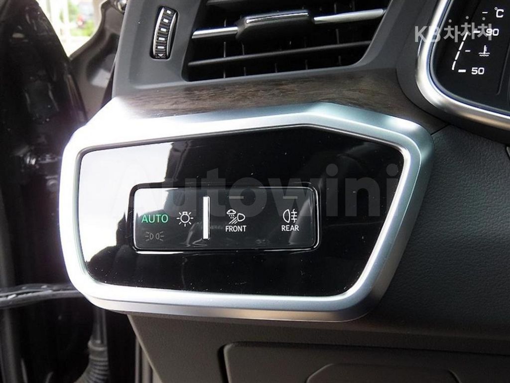 Audi A6(C8) 45 TDI Quattro Premium — снимка 13